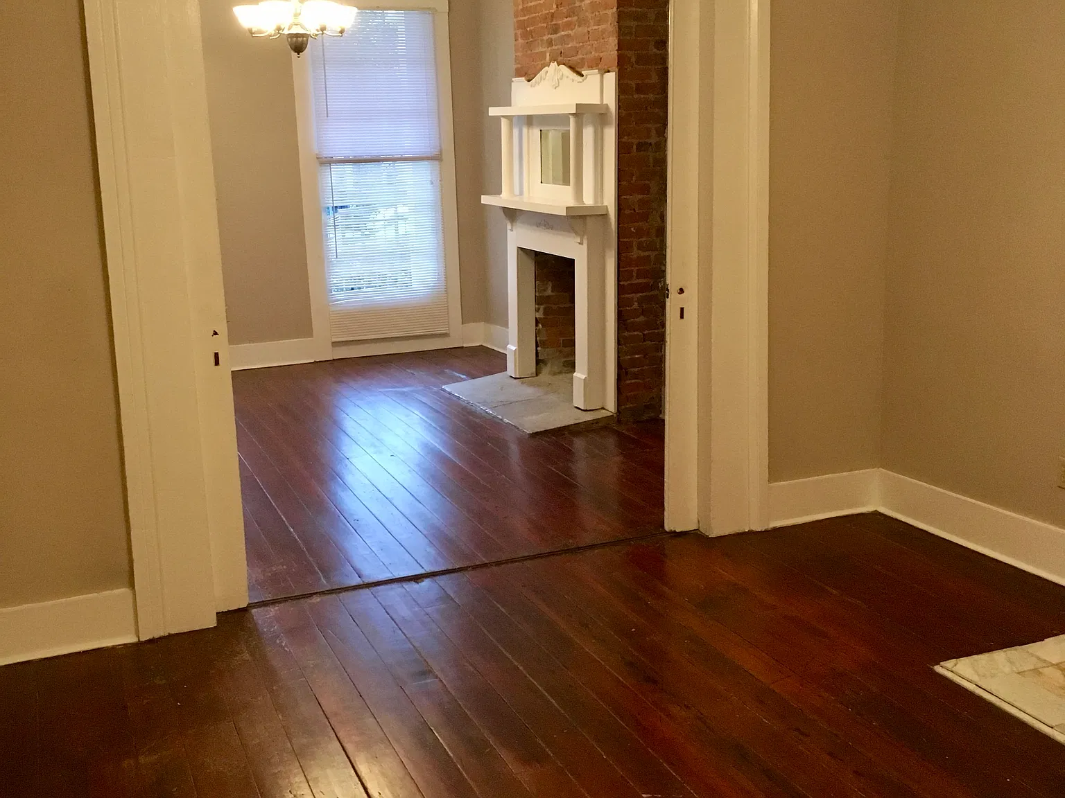 3 bed, 2400 sqft, $2,000 — Photo 2