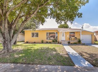 360 W 57th St, Hialeah, FL 33012