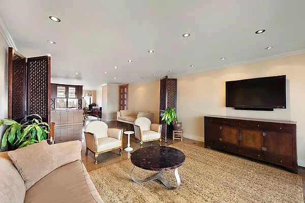 Sold by Town Residential | media 2