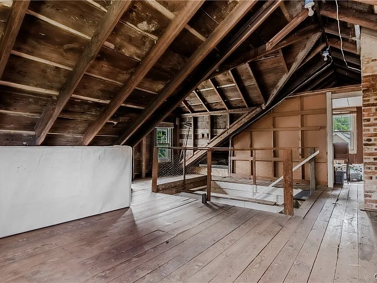 22 Kellogg St — Photo 41