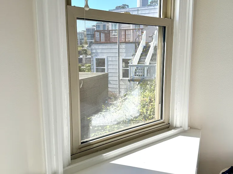 1233 Montgomery St — Photo 27