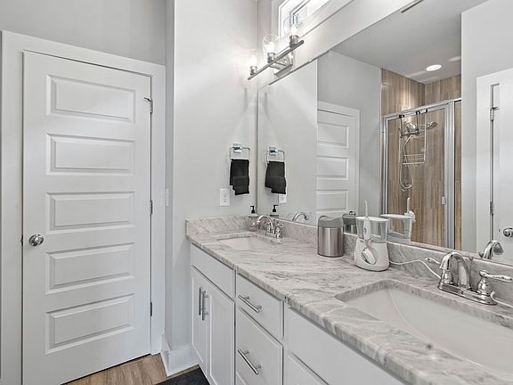 2nd image of 765 Cottage Park Dr