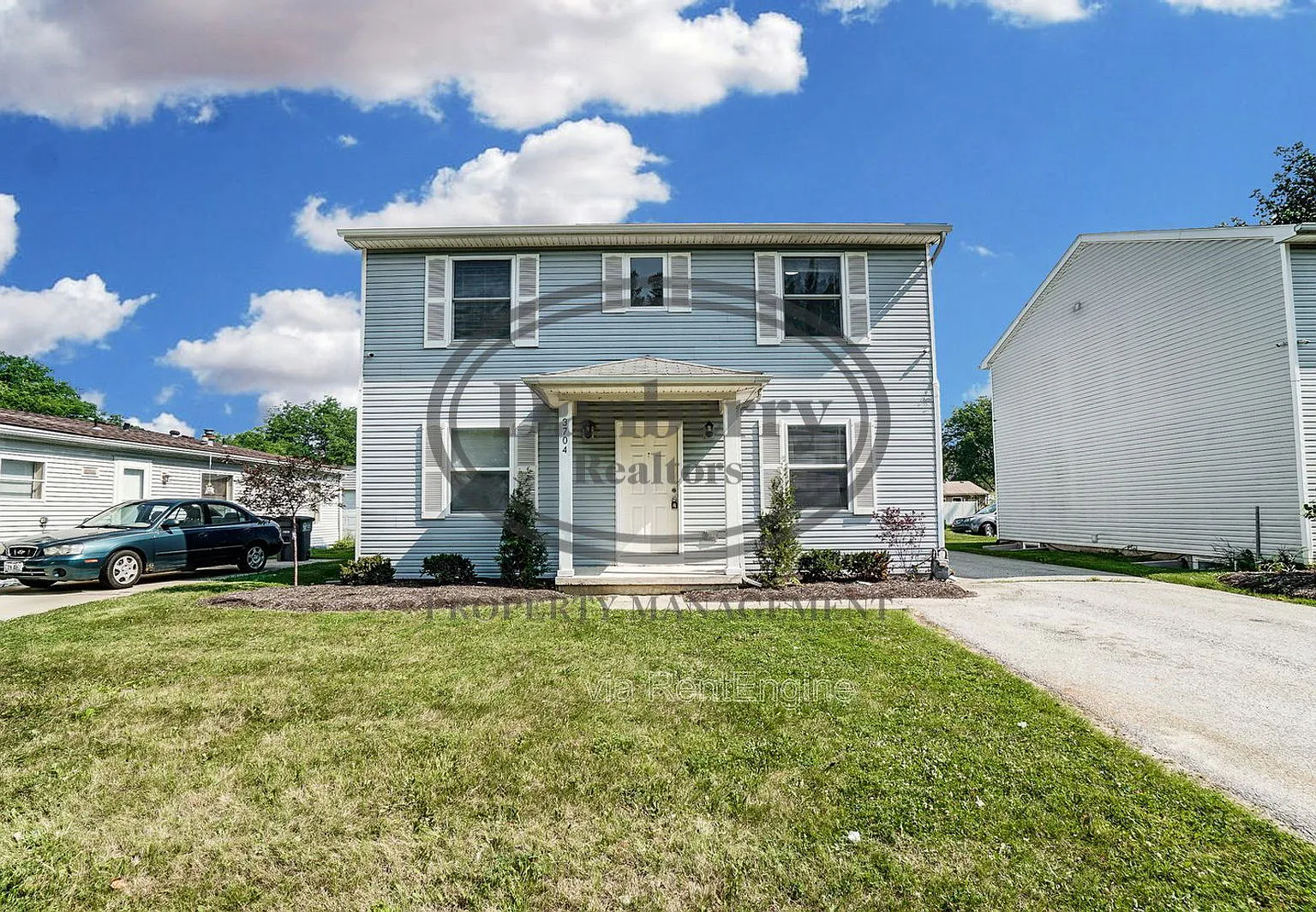 7 bed, 3.0 bath, 1800 sqft, $2,550 — Photo 1