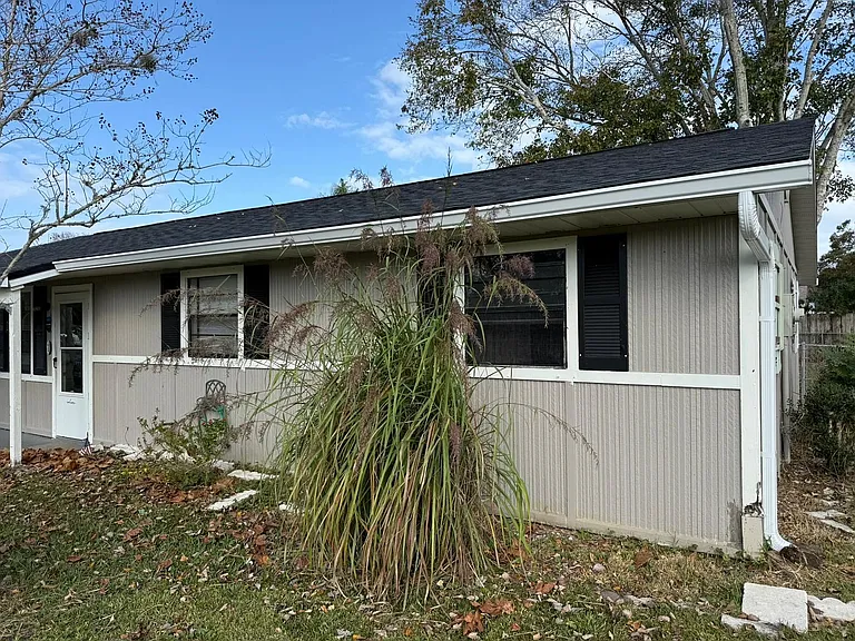 209 Lone Pine Dr — Photo 4
