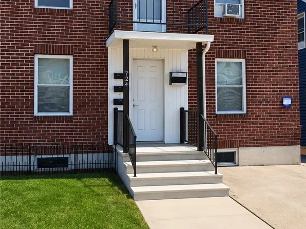 724 E Barner St, Allentown, PA 18103