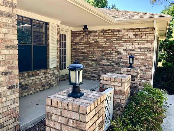 3rd image of 3555 Shannon Pl