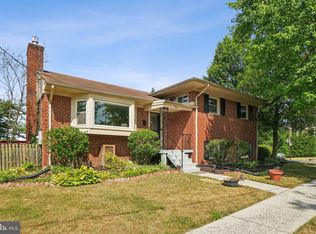 900 S Utah St, Arlington, VA 22204