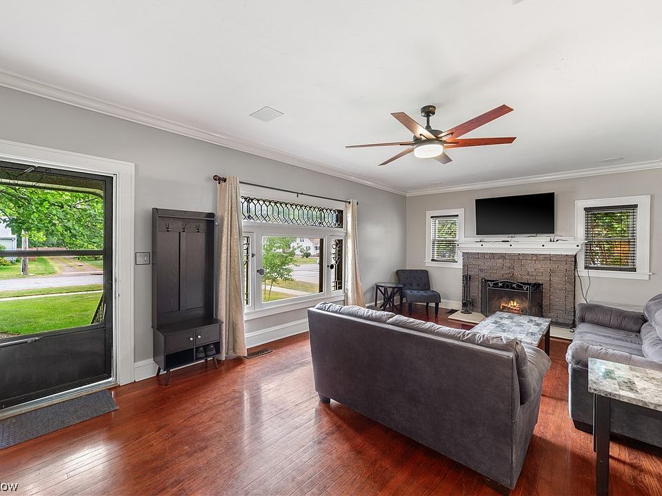 3049 Clague Rd, North Olmsted, OH 44070 Zillow