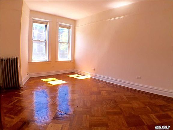 4th image of 3082 43rd St