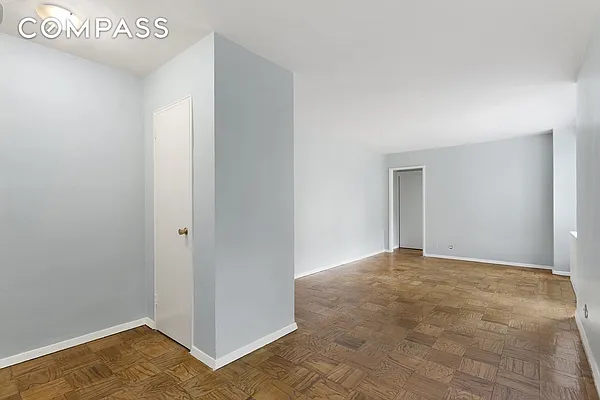 Rented by Compass | media 10