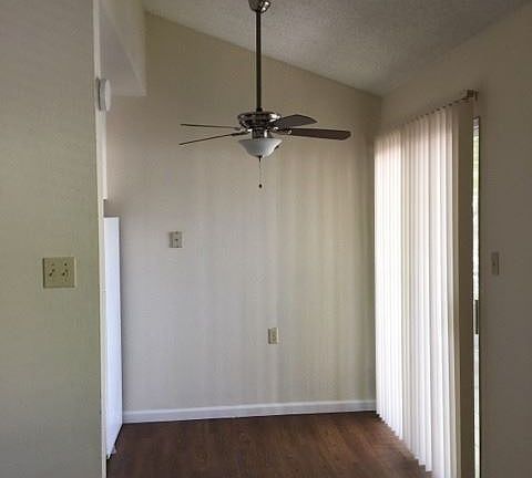 5th image of 1310 G St APT 07