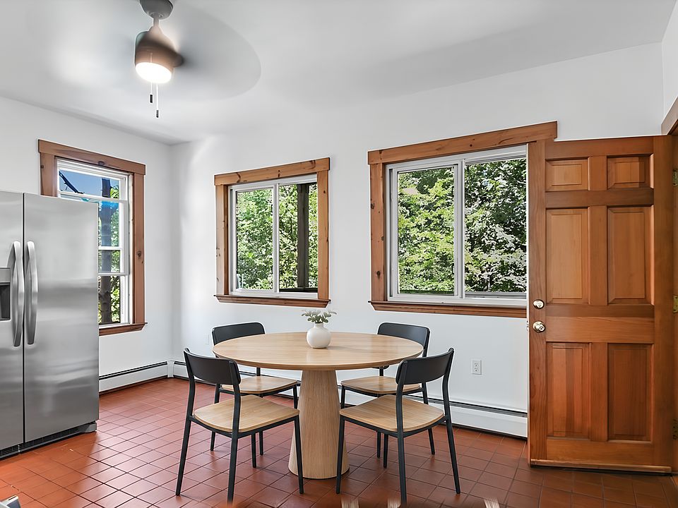 1st image of 56 Calumet St #22