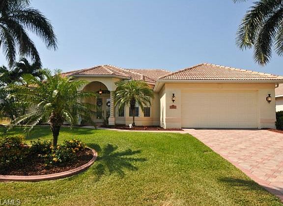 3rd image of 2612 SW 41st St