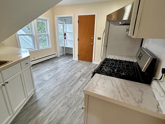 5th image of 316 Fayette St #3