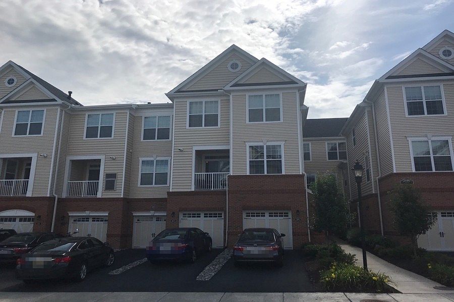 1st image of 23300 Milltown Knoll Sq
