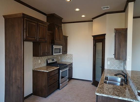 2nd image of 4801 121st St