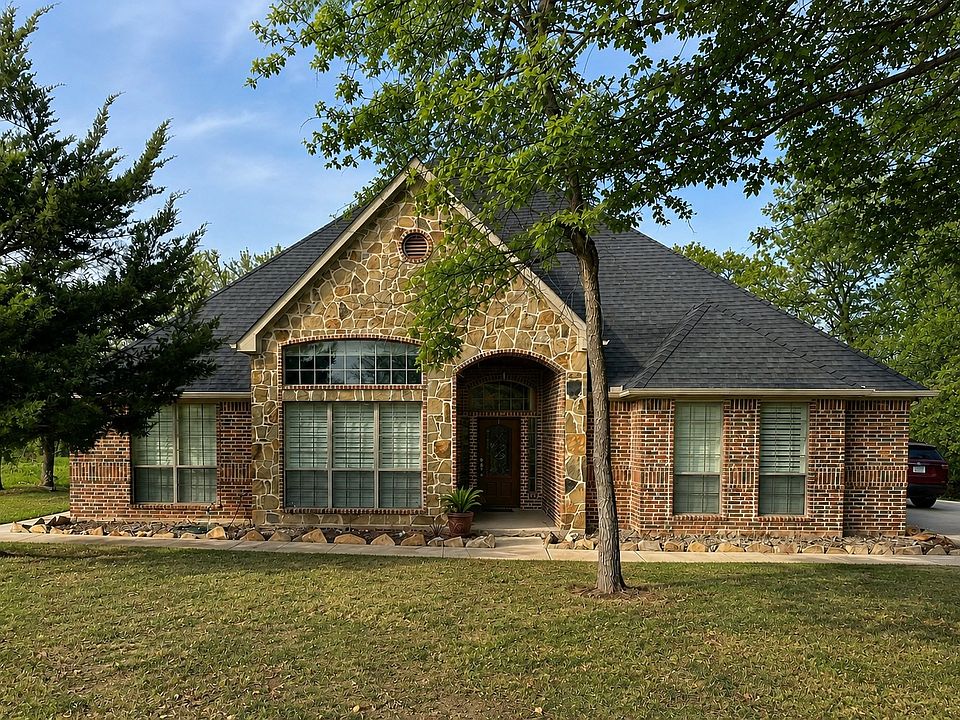 1st image of 253 S Natural Spring Ln