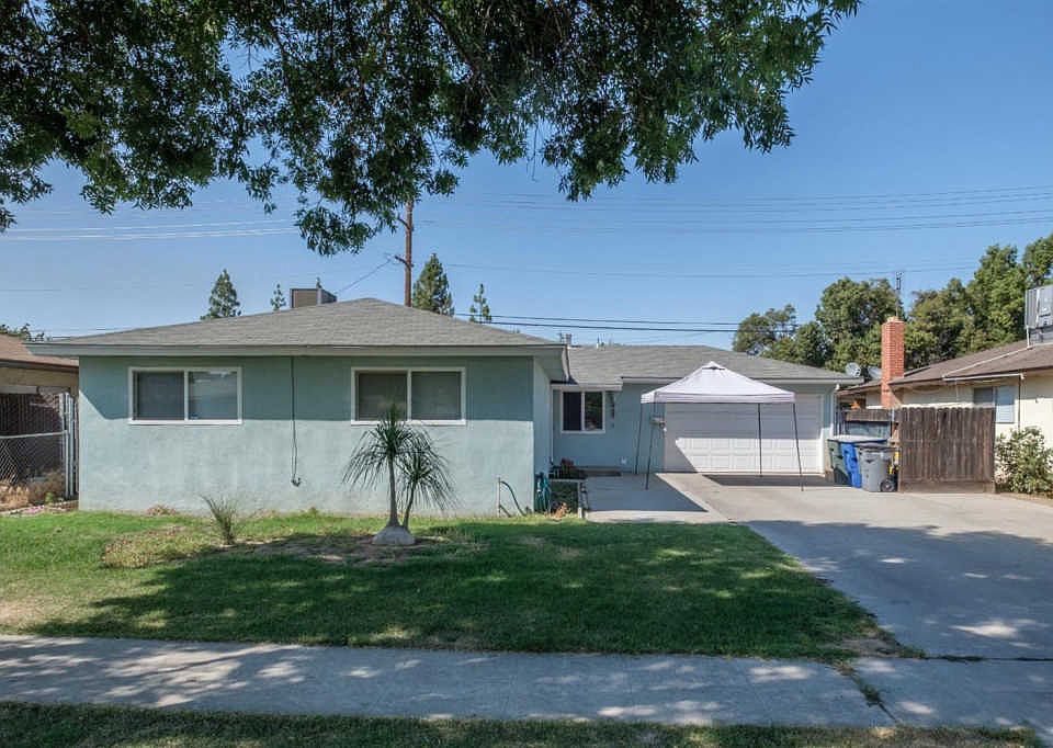 1st image of 4943 E Carmen Ave