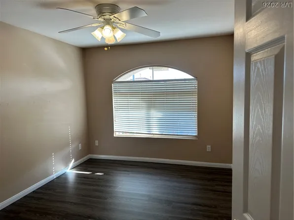 506 Leap Frog Ave, Las Vegas, NV 89183