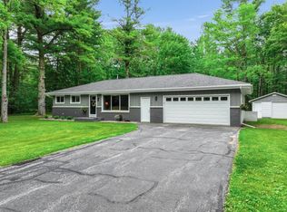 1355 Timber Trl, Suamico, WI 54173