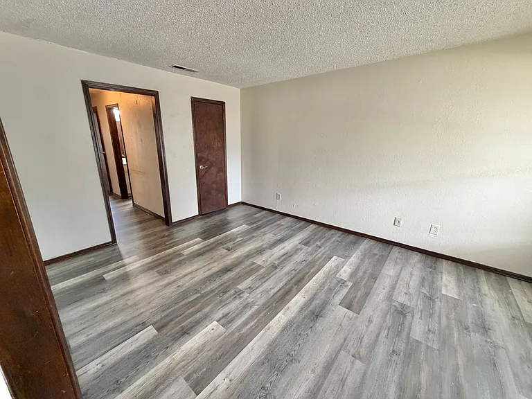 101 Se 42nd St (Fourplex) — Photo 14
