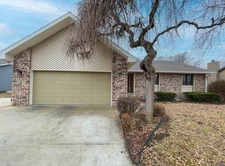 7235 SW 33rd St, Topeka, KS 66614