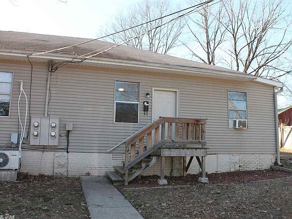 3rd image of 100 W Sugarloaf St