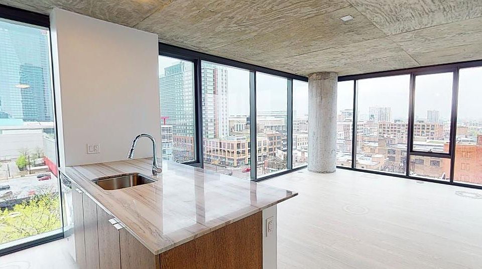 1st image of 1601 S Indiana Ave APT 205