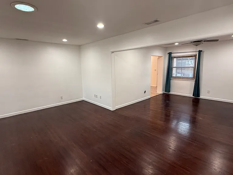 10257 Olive St — Photo 11