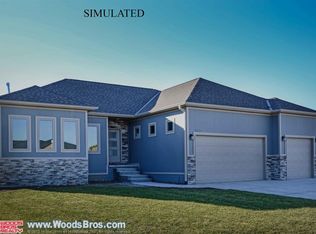 1121 N 97th St, Lincoln, NE 68505