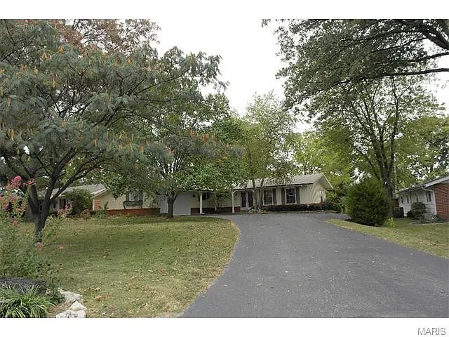 11931 Paradise Ln photo 1