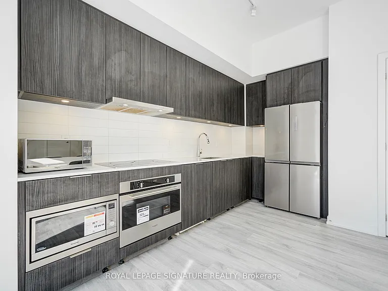 12 Olympic Garden Dr — Photo 6