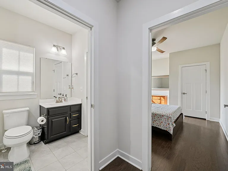 5830 Barts Way — Photo 32