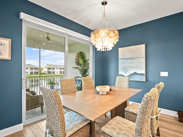 Dining area off of patio and kitchen