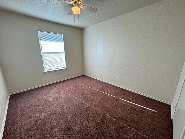 1603 Cedarhill Dr — Photo 12