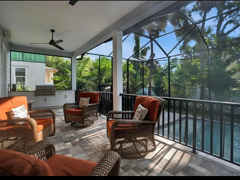 210 S Shore Crest Dr — Photo 31