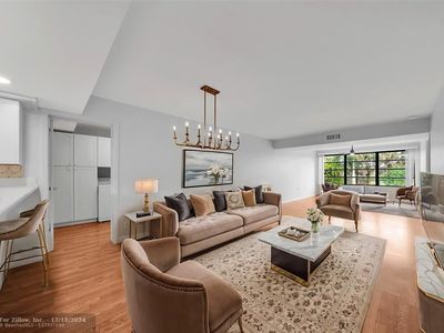 6061 Balboa Cir UNIT 204, Boca Raton, FL, 33433