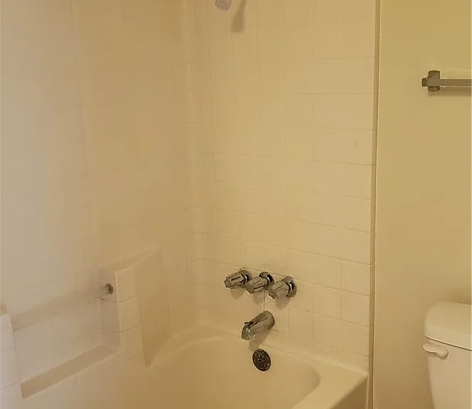 4865 S Torrey Pines Dr #106 — Photo 22