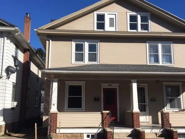 132 S 4th St, Lewisburg, PA 17837