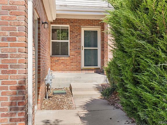 3rd image of 9323 Welby Road