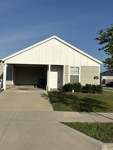 591 Cresswell Dr Photo 1