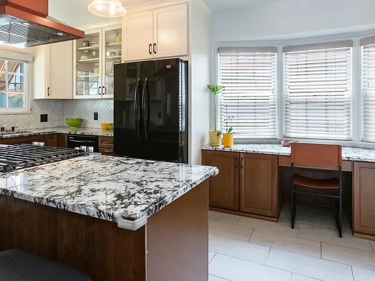 3809 Olmsted Ave — Photo 8