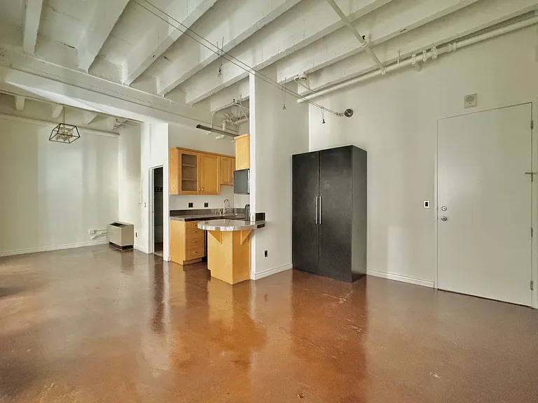 312 W 5th St #521 — Photo 5