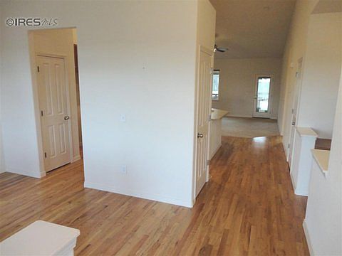 5th image of 723 Summer Hawk Dr