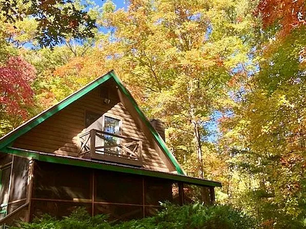 317 W Hills Dr, Murphy, NC 28906