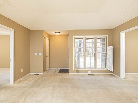 3rd image of 4 Frome Ln