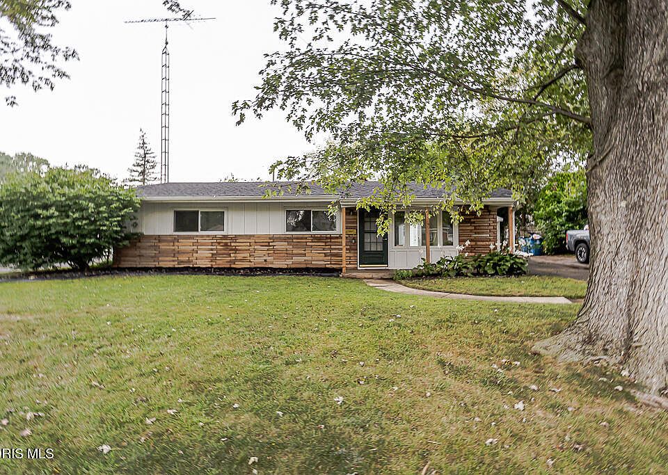 1st image of 4901 Brinthaven Rd