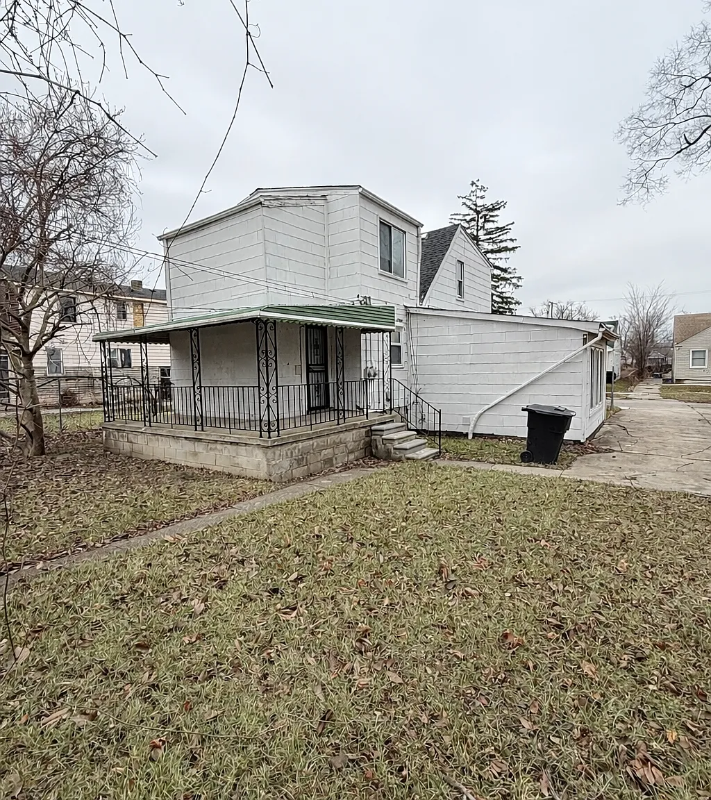 17157 Mackay Street - 1 — Photo 4