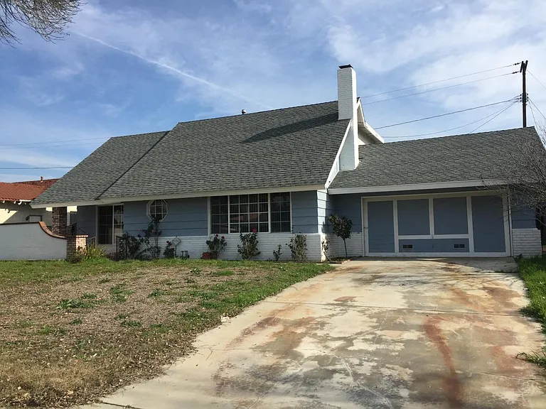 Crystal Ave — Photo 1