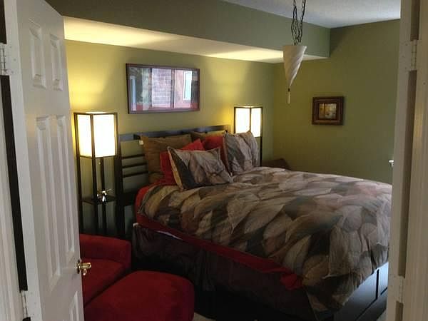 2nd image of 4808 Moorland Ln #Penthouse